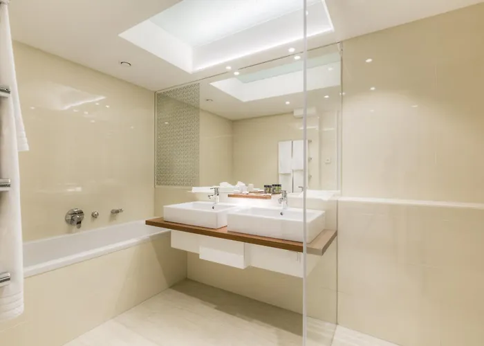 Grand Danube Apartment *
